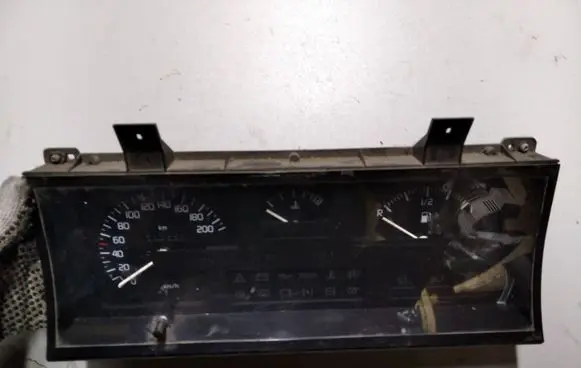 Renault 19 Speedometer (instrument cluster) 7700815938