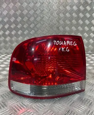 Volkswagen Touareg I Rear/tail lights 7L6945095K