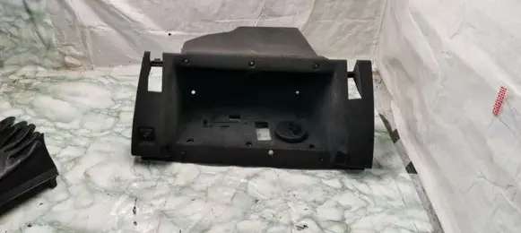 Citroen C5 Glove box