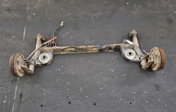 Renault Clio II Rear axle beam IMPRK1372145