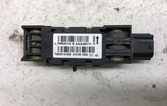 Mitsubishi Colt Airbag deployment crash/impact sensor PMR587419 A4545400117