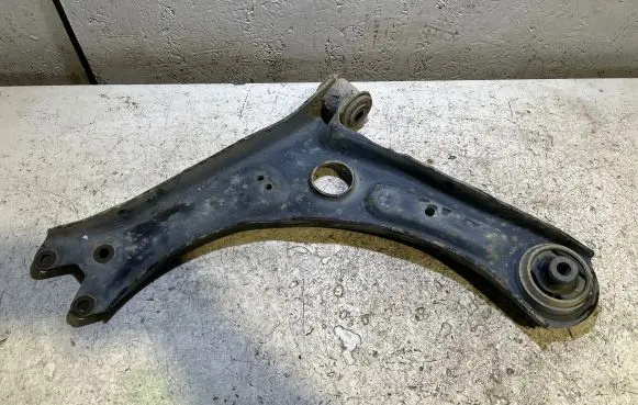 Volkswagen Caddy Front lower control arm/wishbone