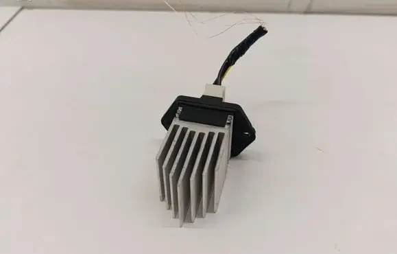 MG ZS Heater blower motor/fan resistor 11010872