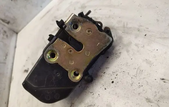 Chrysler 300 - 300C Rear door lock