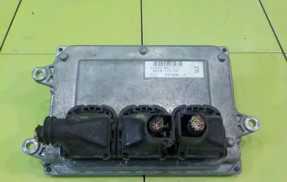 BMW 1 E81 E87 Engine control unit/module 37820RBJE77 UP66