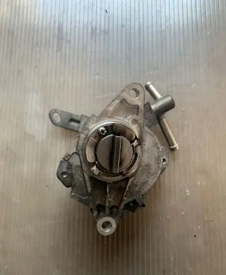 Mitsubishi Outlander Vacuum pump