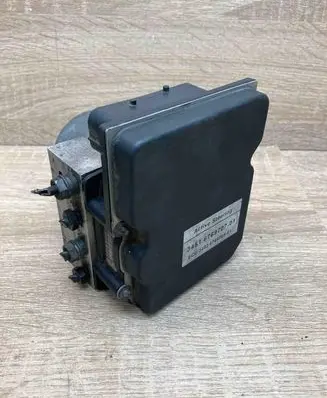 BMW 5 E60 E61 ABS Pump 6769707 6758743