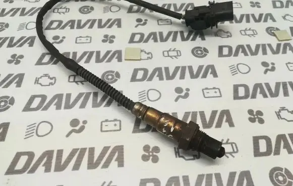 Volkswagen Touareg I Lambda probe sensor 0258017006 0258017007 03C906262D