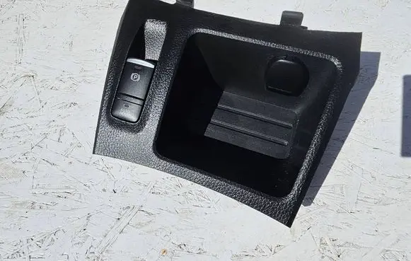 Nissan Qashqai Hand parking brake switch 969XCHV00A