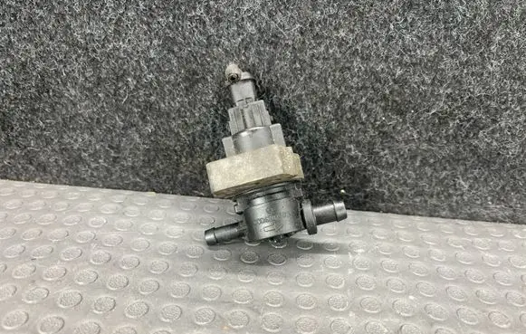 Mercedes-Benz CLK A208 C208 Turbo solenoid valve 0004701593