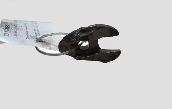 Citroen C4 II Picasso Fuel Injector clamp holder