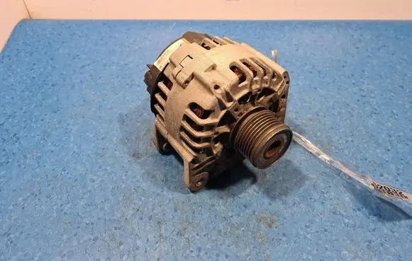 Renault Kangoo I Generator/alternator A3118