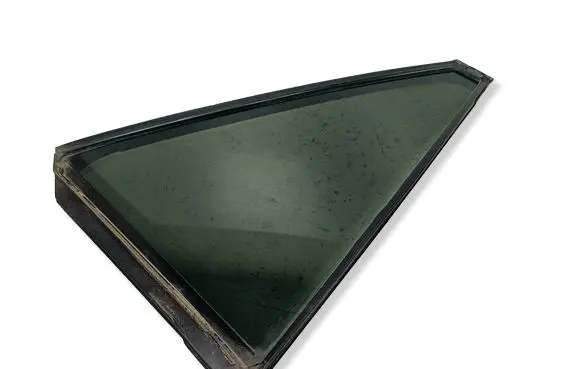 Subaru Outback (BS) Rear vent window glass 62284AL10A