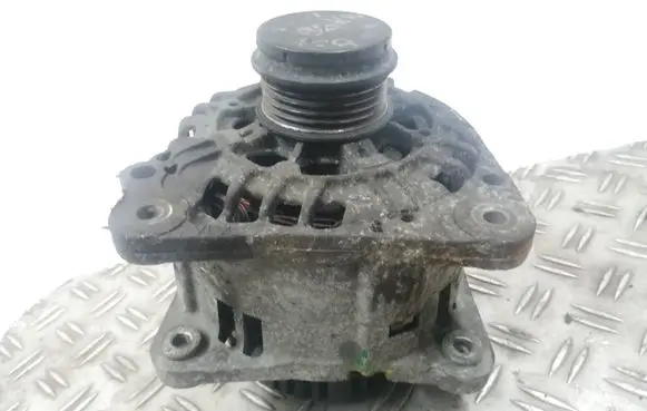 Volkswagen PASSAT B5 Generator/alternator LRA02766