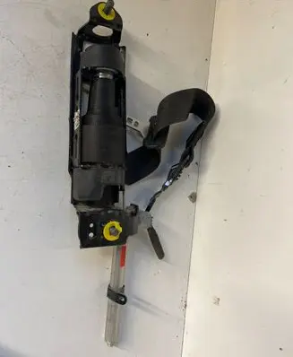 Volvo V50 Front seatbelt 6008892