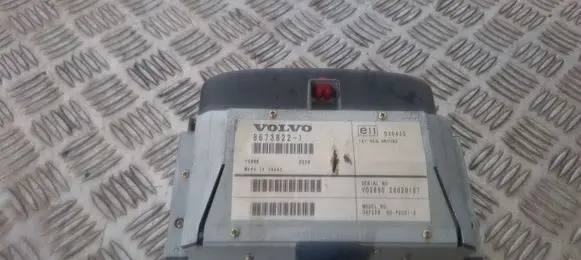 Volvo V70 Radio/CD/DVD/GPS head unit 14996