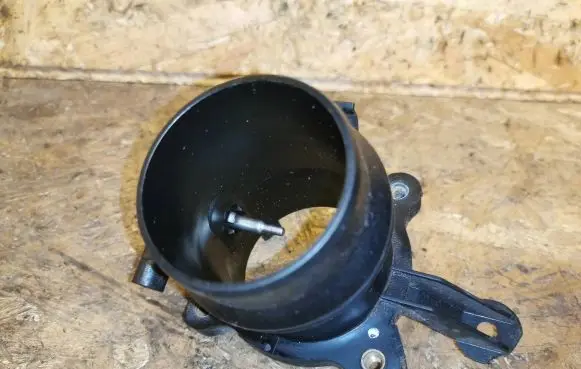 Mini Cooper Countryman R60 Mass air flow meter 8506684 11884414