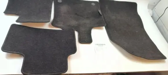 Renault Captur II Car floor mat set 8201711341