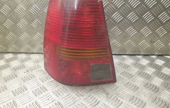 Volkswagen Golf IV Rear/tail lights 28439003