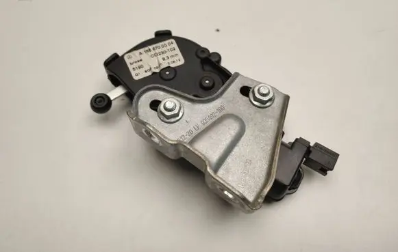 Mercedes-Benz GL X166 Vent window/glass motor A1666700004
