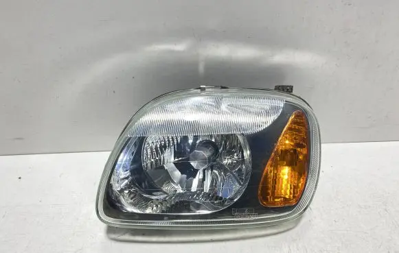 Nissan Micra Headlight/headlamp 260601F511