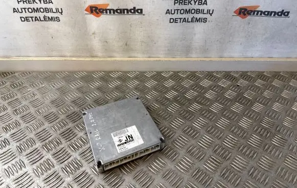 Nissan X-Trail T30 Engine control unit/module 237108H806