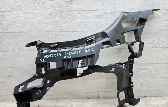 Mercedes-Benz E AMG W213 Front bumper mounting bracket A2138857104