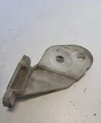BMW 3 E36 Front bumper mounting bracket 8195295