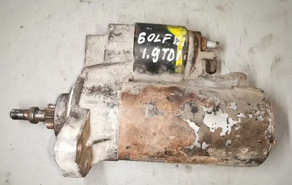 Volkswagen Golf III Starter motor 0331303147647