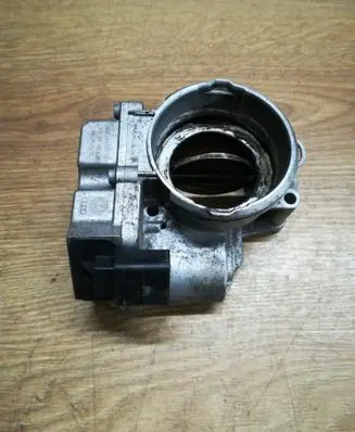 Volkswagen Golf IV Throttle valve 03G128063 408240121001 0428611