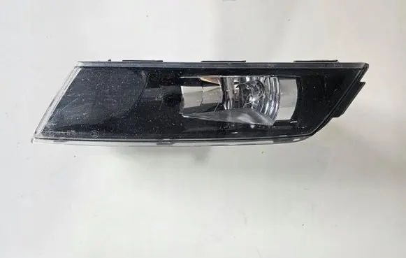 Skoda Superb B8 (3V) Front fog light 3V0941700