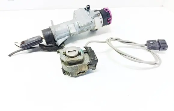 Audi A4 S4 B5 8D Lock set 4D0905851E