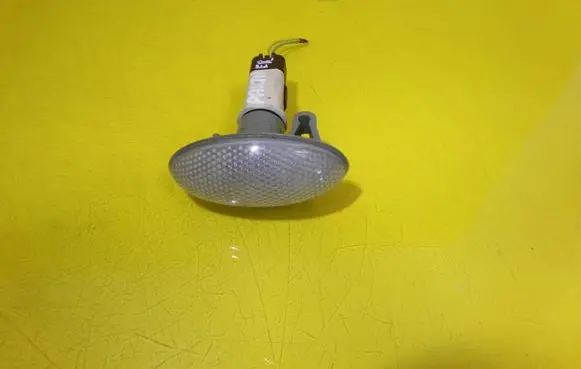 Peugeot Partner Front fender indicator light 3311
