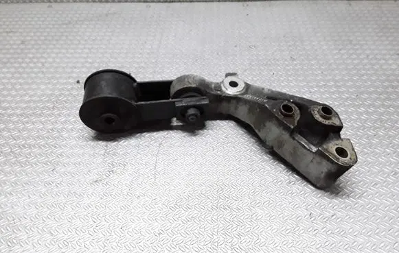 Land Rover Freelander Engine mounting bracket KKU106350