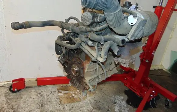 Volkswagen Polo Engine 038100038P ASY