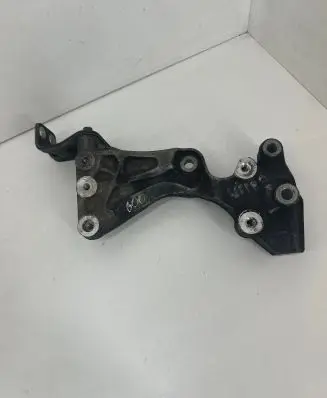 Dodge Nitro Generator/alternator bracket 90513137F