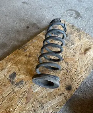 Mitsubishi Outlander Rear coil spring