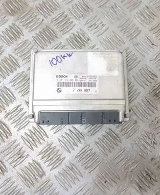 BMW 5 E39 Engine control unit/module 0281010205 7786887