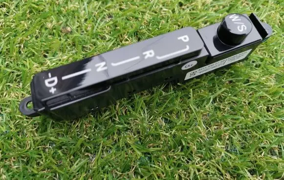 Mercedes-Benz E W124 Gear shifter surround trim plastic A2115420126 13569800 E042746021