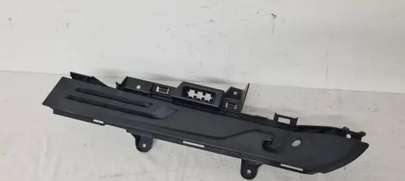 BMW X3 G01 (D) pillar trim (bottom) 7396603