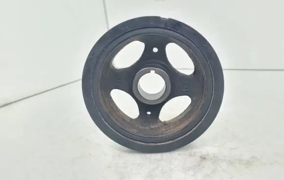 Toyota Avensis T250 Crankshaft pulley 134080R011