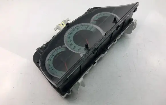 Toyota Corolla Verso E121 Speedometer (instrument cluster) 838000F020
