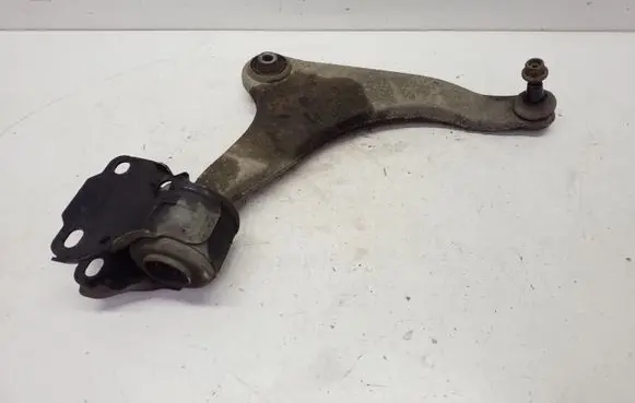 Volvo V70 Front lower control arm/wishbone