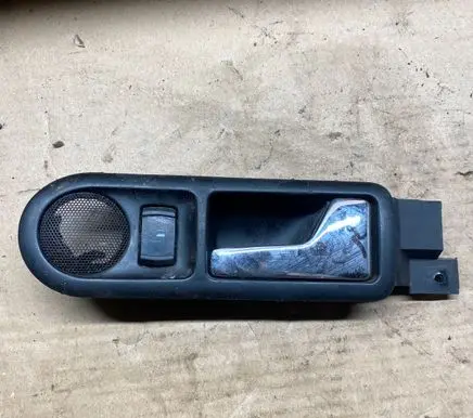 Volkswagen PASSAT B5 Rear door interior handle 3B0839114