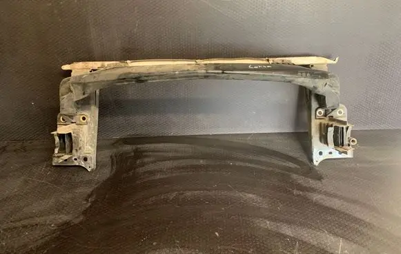 Opel Corsa D Front bumper support beam 13223751 323598326