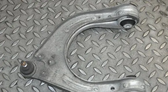 Mercedes-Benz CLS C219 Front upper control arm/wishbone 