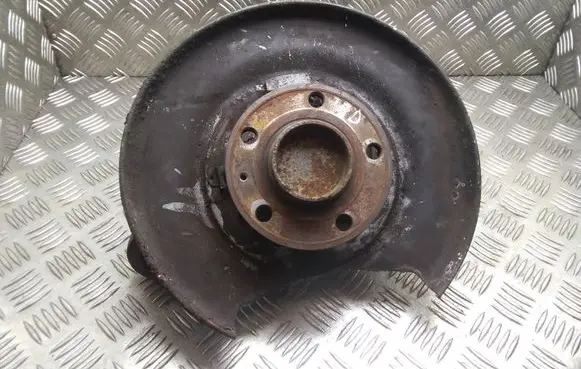 Volvo V70 Rear wheel hub 9200624