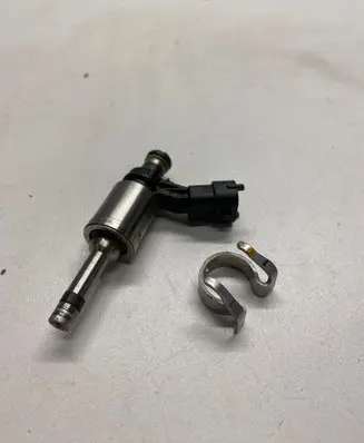 Land Rover Range Rover Evoque L538 Fuel injector BB5E9F593BA