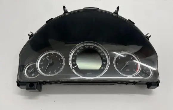 Mercedes-Benz E W212 Speedometer (instrument cluster) A2129004104