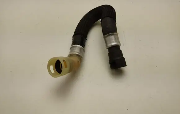 Ford Mustang VI Engine coolant pipe/hose FR3318K579CC
